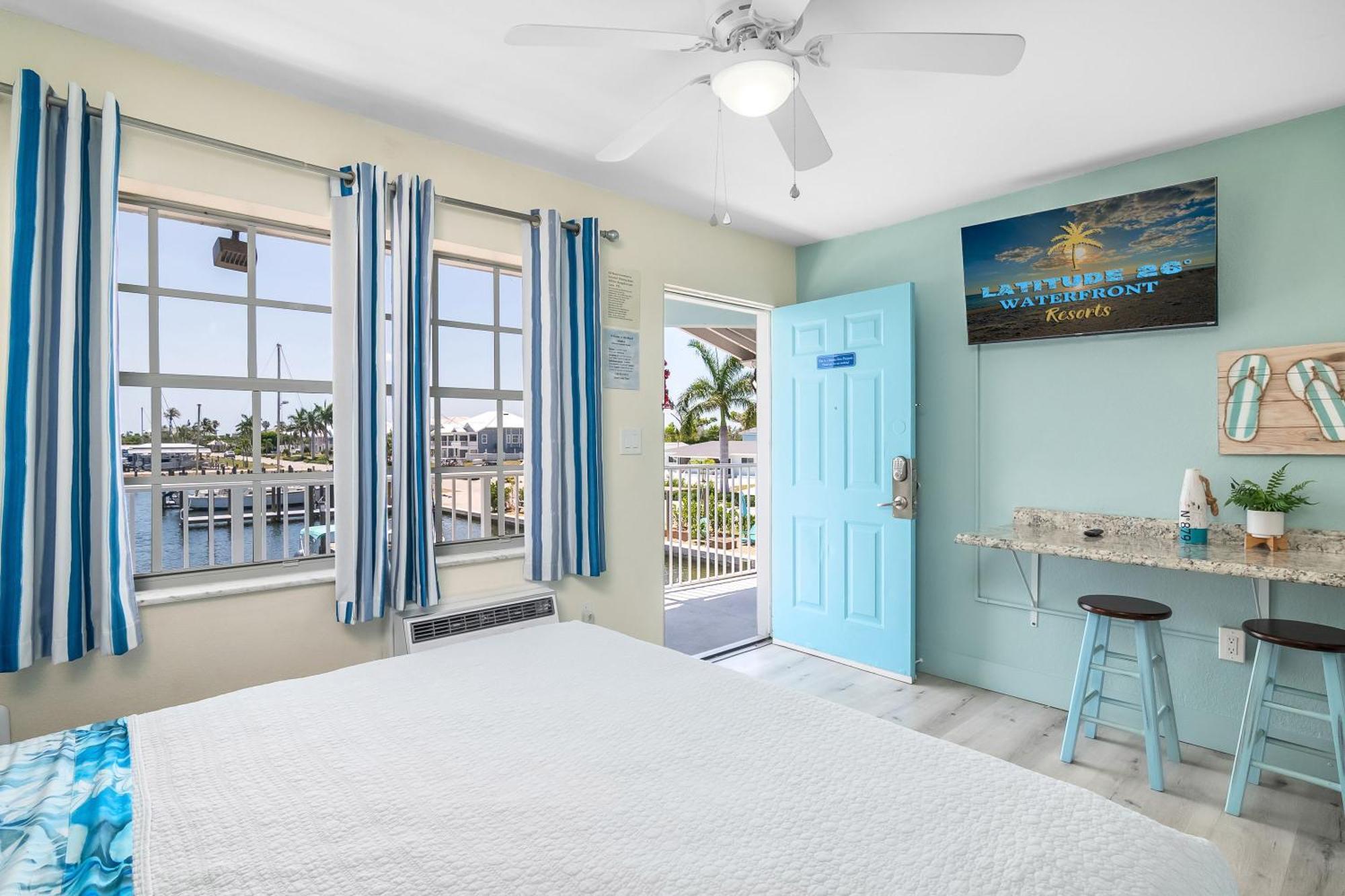 Latitude 26 Waterfront Boutique Resort - 포르 마이어스 비치 외부 사진
